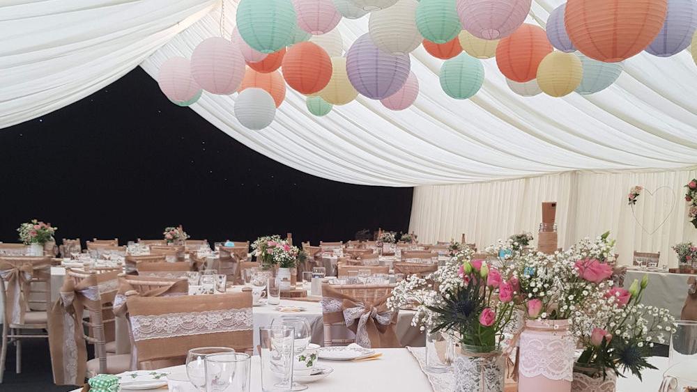 Pastel coloured store paper lanterns